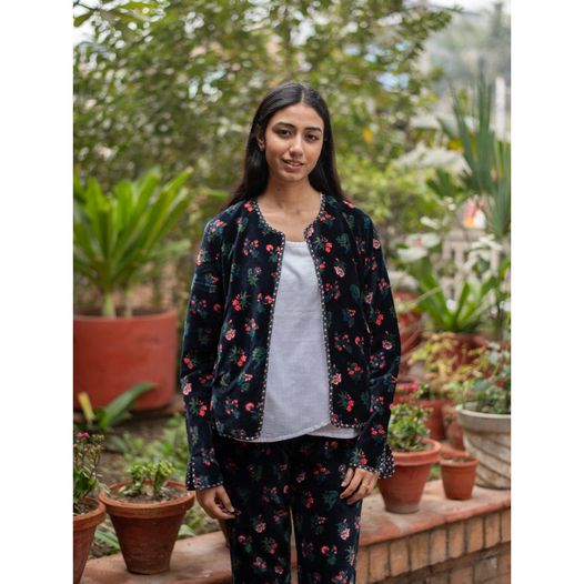 Floral Fashion Outfit Promo