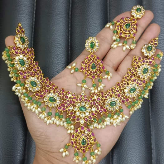 Exclusive Diamond and Shell Jewelry Promo