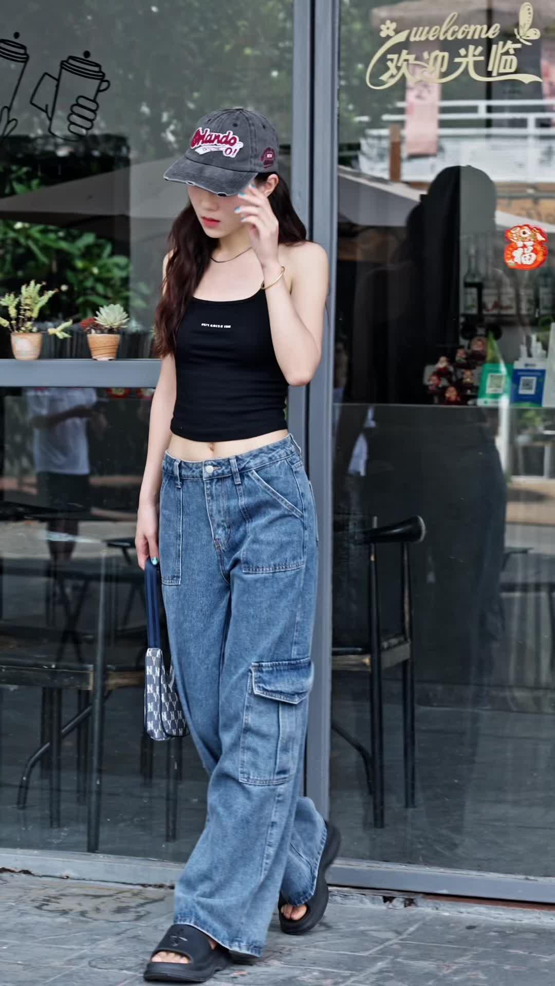 Cargo Jeans Fashion Promo