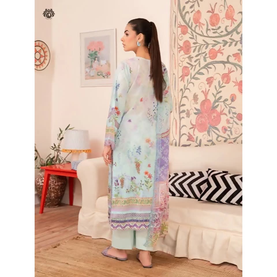 Pakistani Three-Piece Suit Fashion Promo