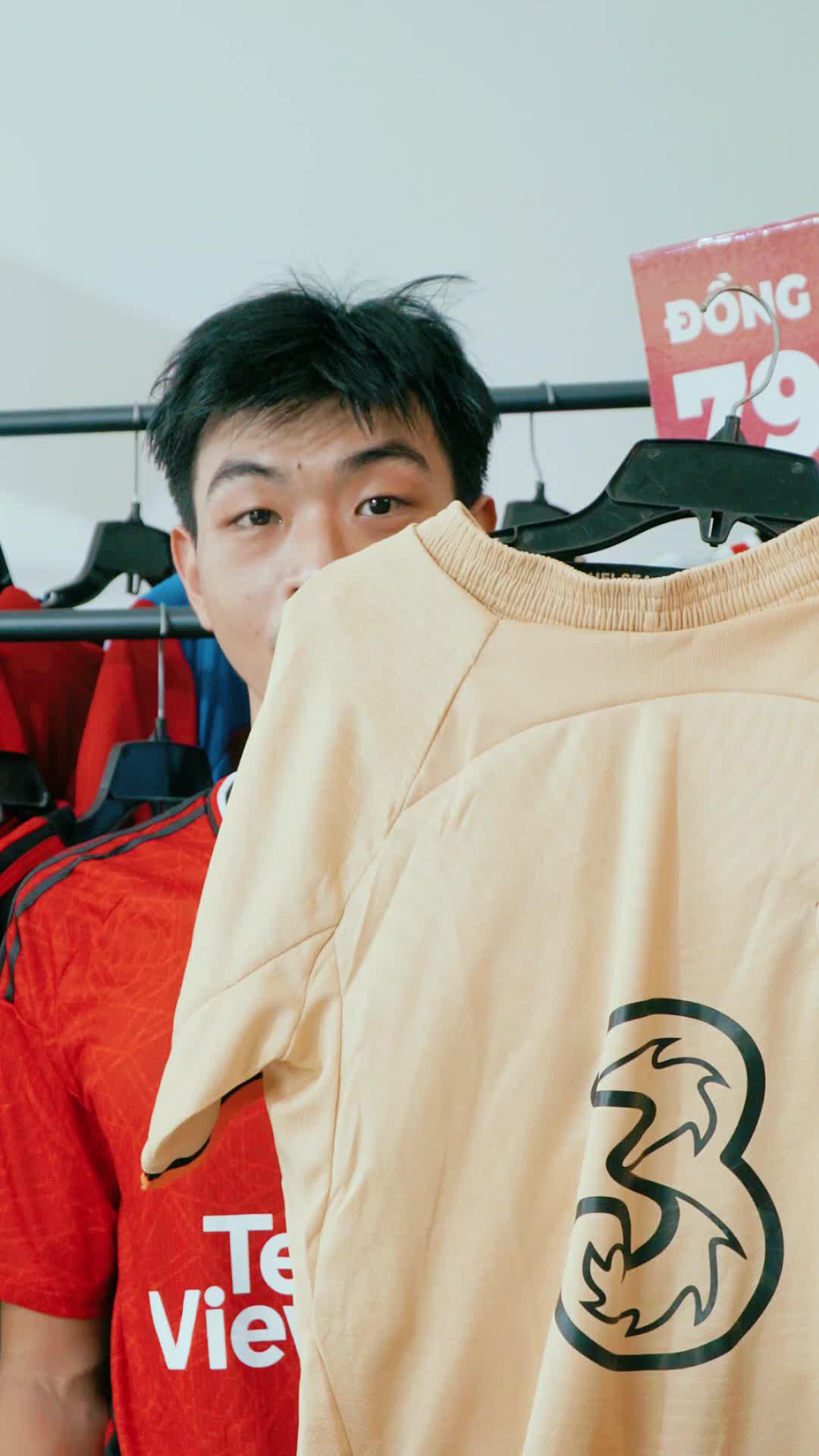Fashion Apparel Clearance Sale