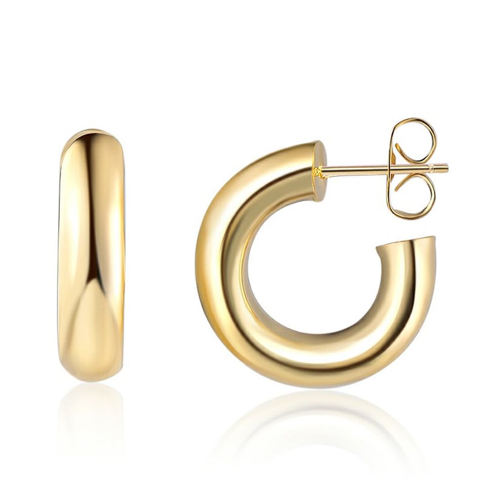 Elegant Gold Earrings Promo