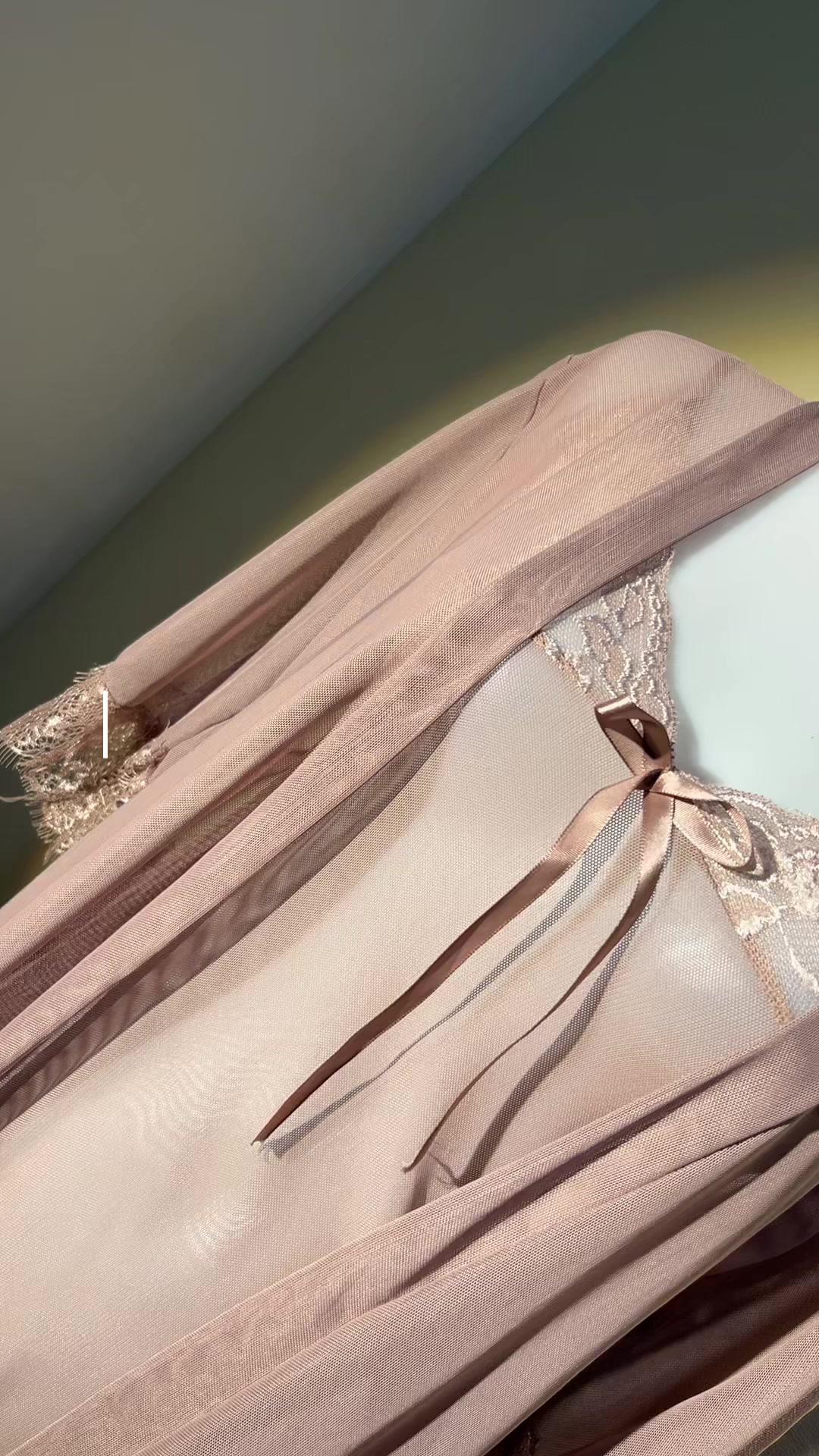 Elegant Fashion Apparel Promo