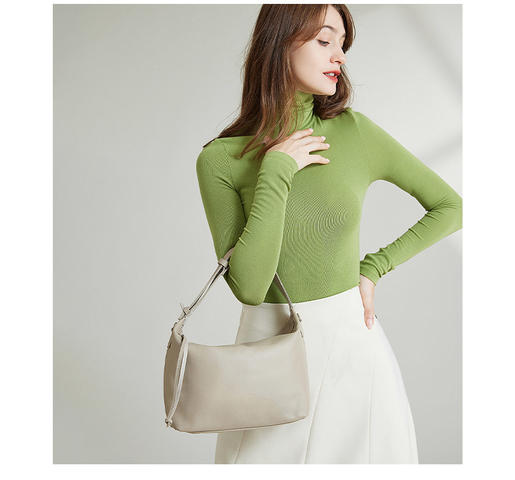 Vintage-Inspired Handbag Promo
