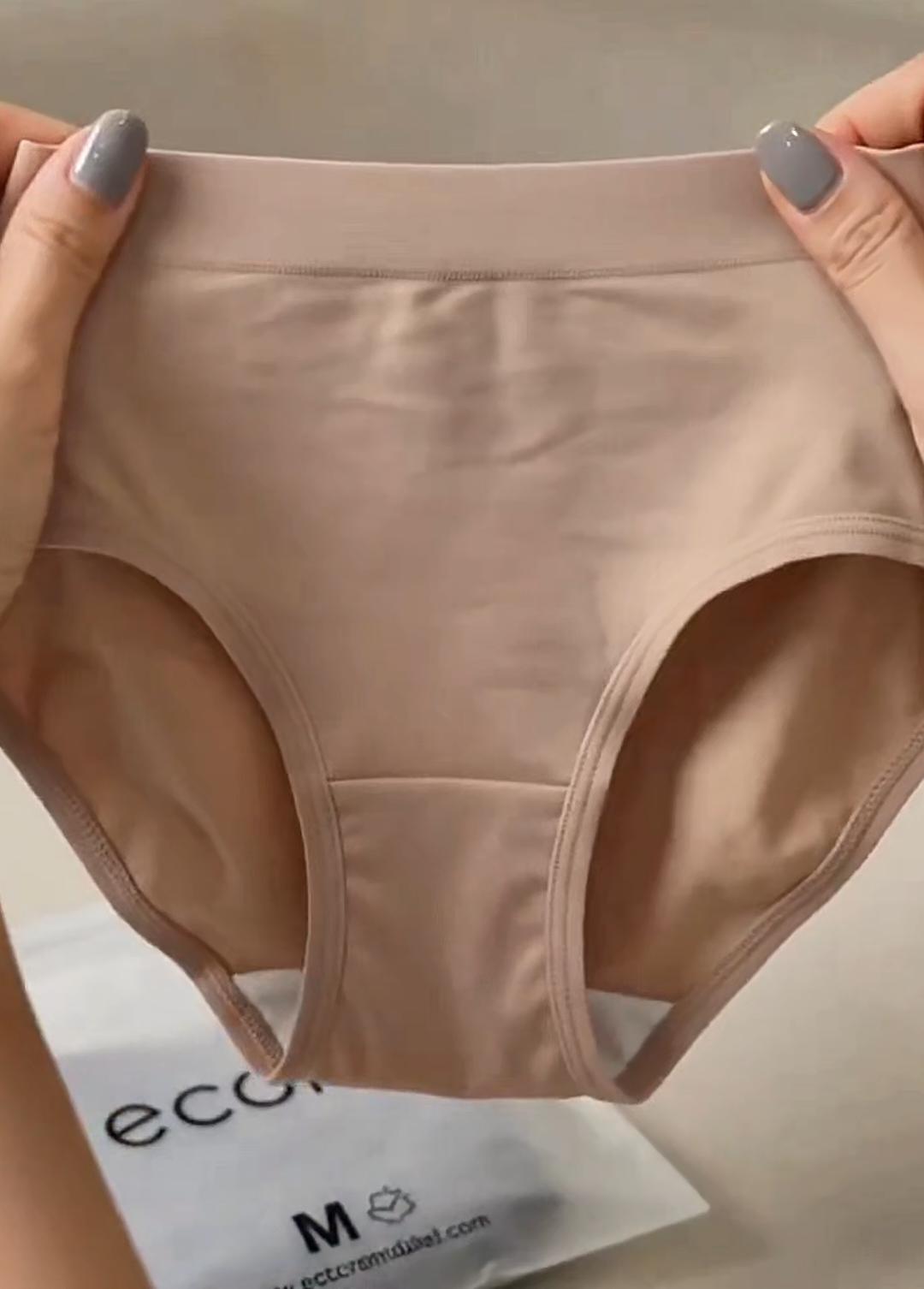 Ecora Seamless Undies Promotion