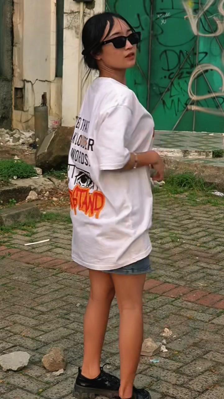 Trendy T-Shirt Fashion Promo