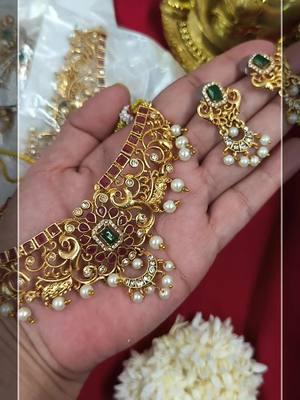 Premium Matte Gold Peacock Choker Set Promo