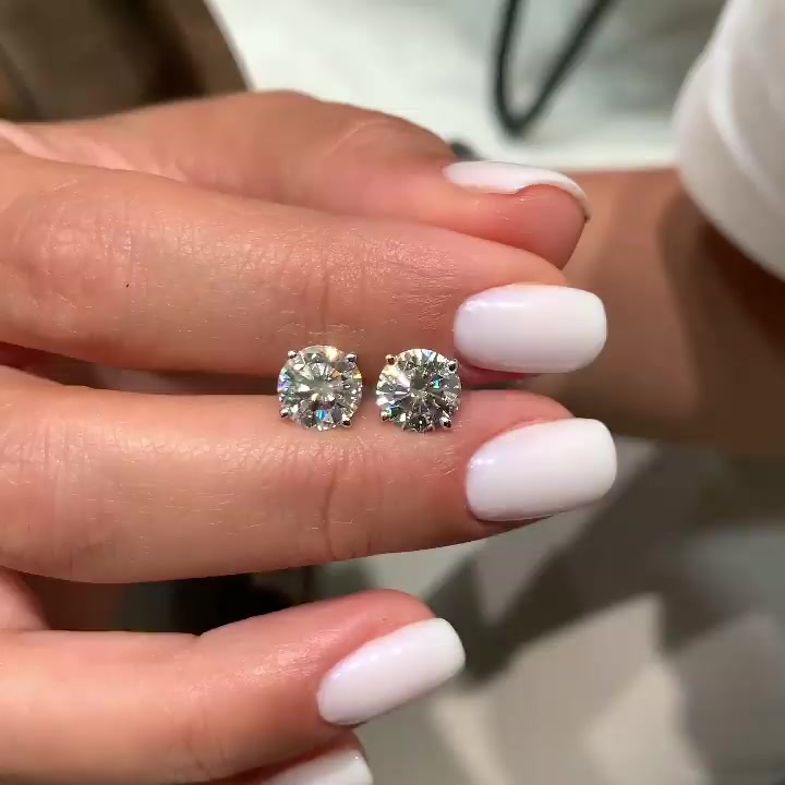Moissanite Earrings Jewelry Promo