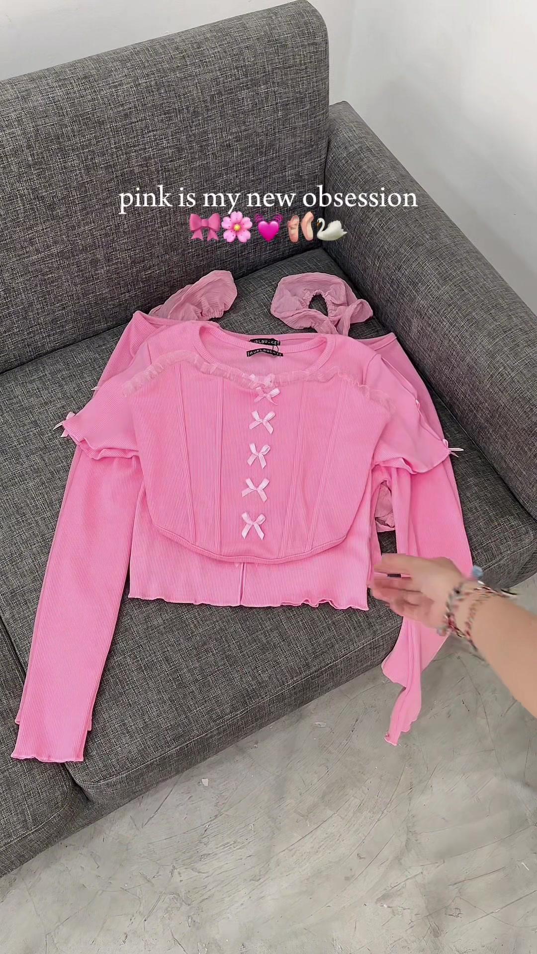 Pink Fashion Outfit Promo