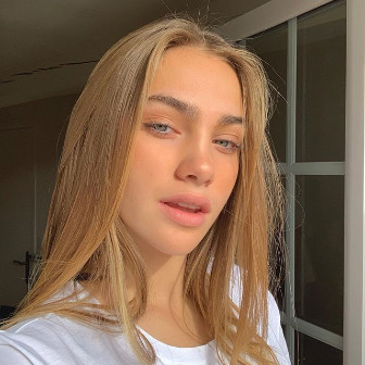 amara 🌸