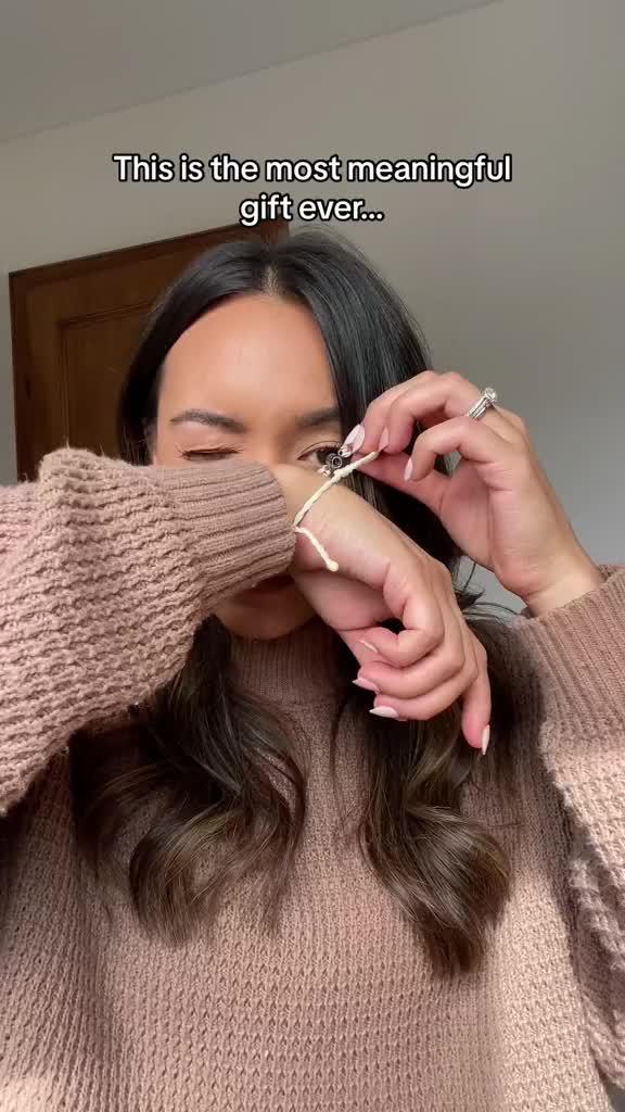 Meaningful Gift Bracelet Promo