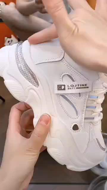 Trendy Sneakers Promo