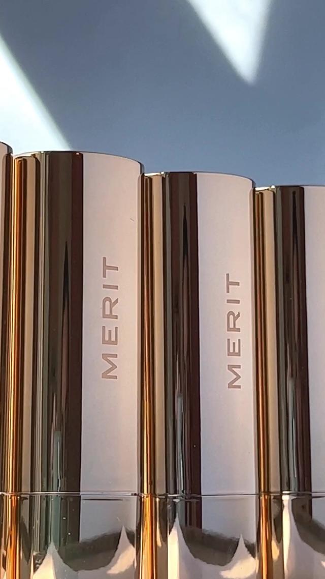 Bronze Balm Minimalist Beauty Promo