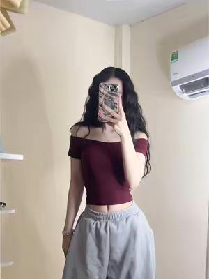 Trendy Crop Top Fashion Promo