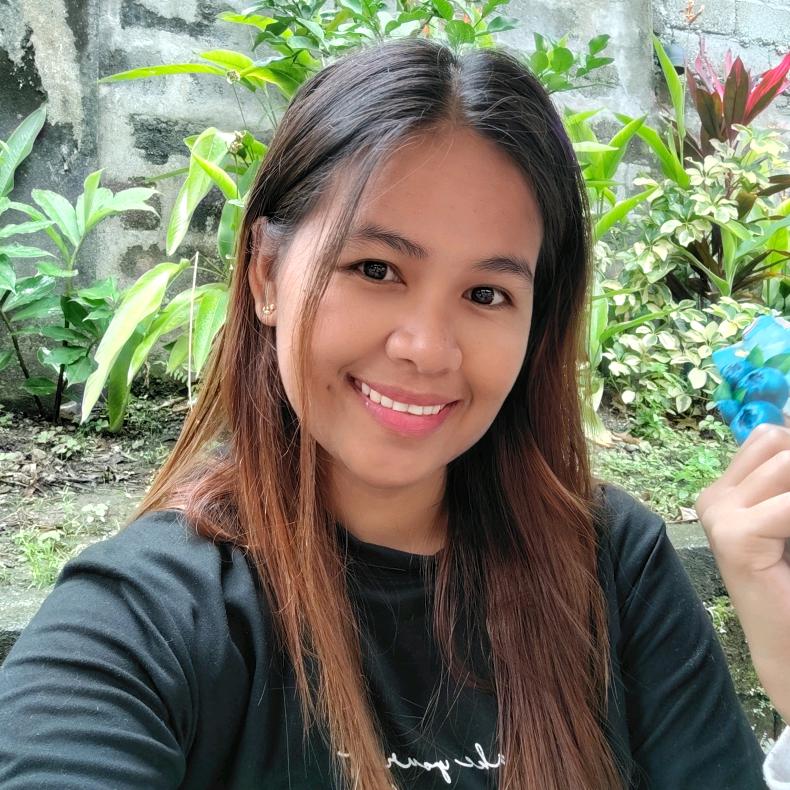 Girlie Lumalang Rizo
