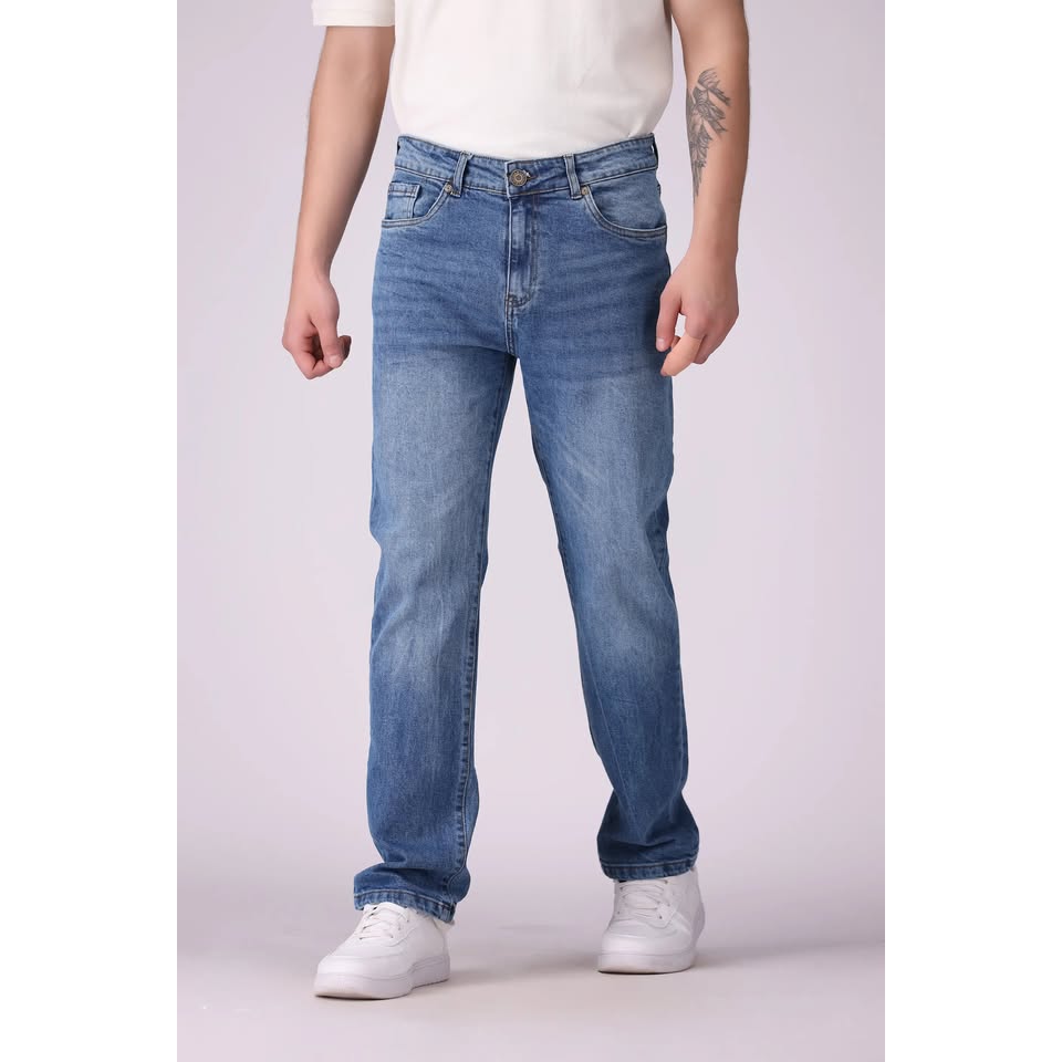 Seasonal Fashion Sale on Trendy Outfits