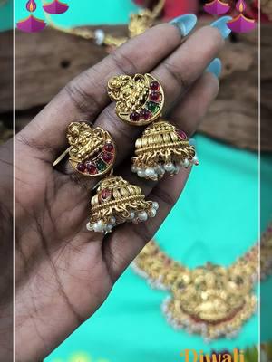 Premium Matte Gold Indian Necklace Set Promo