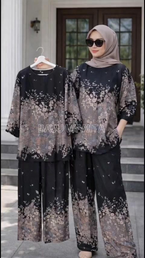 Trendy Women's Outfit Promo