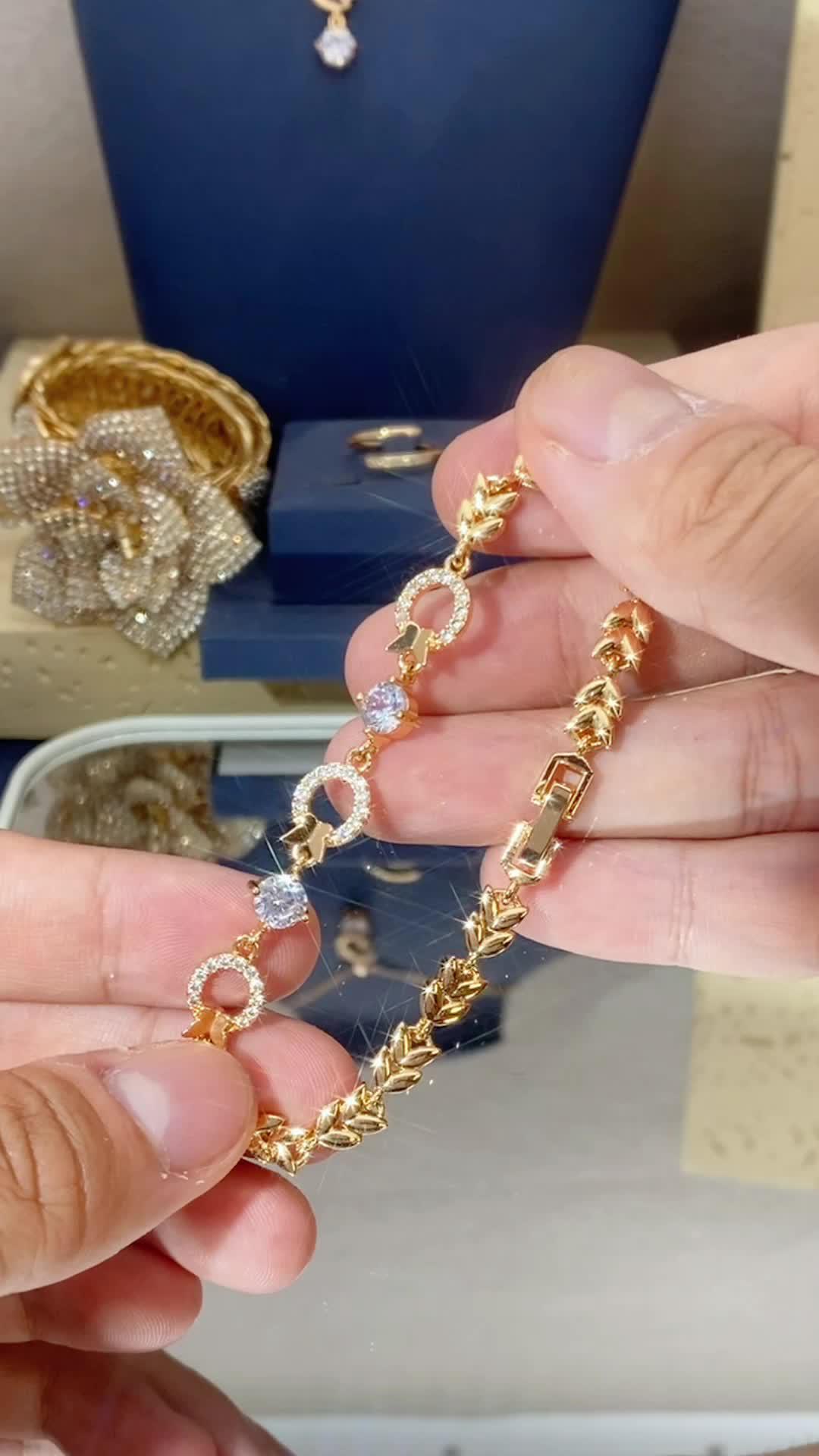 Gold Bracelet Fashion Promo