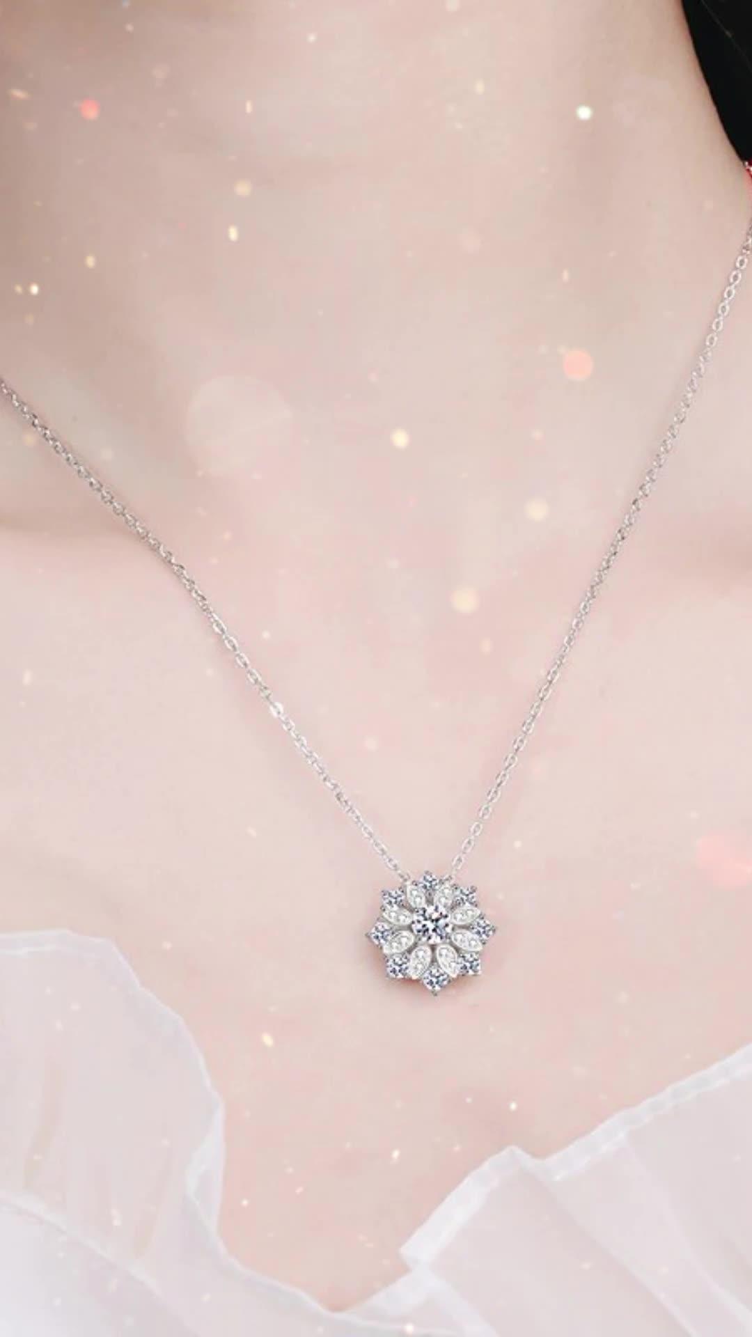 Luxury Sunflower Moissanite Necklace Promo