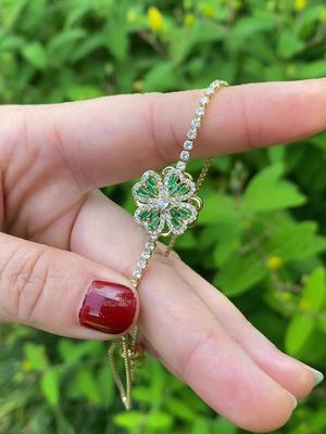 Green Gemstone Clover Bracelet Promo