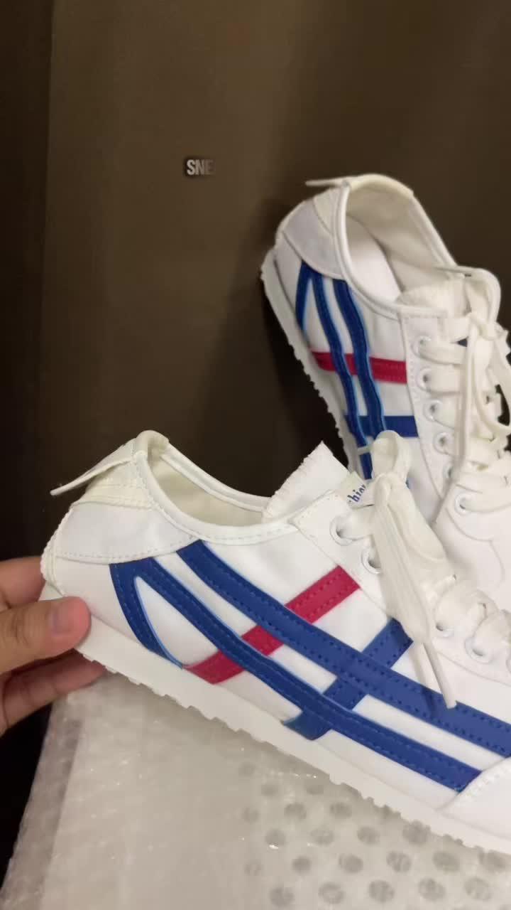 Viral Sneakers Promo