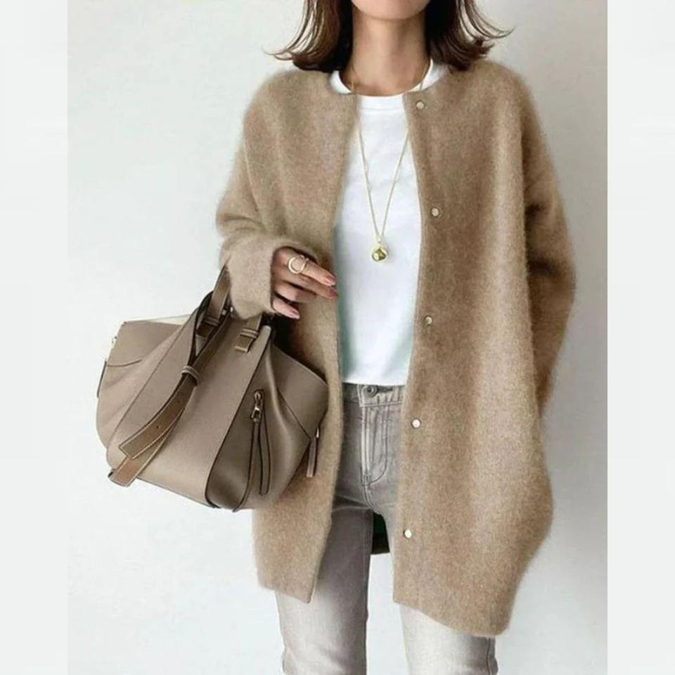 Elegant Wool Cardigan Year-Round Fashion