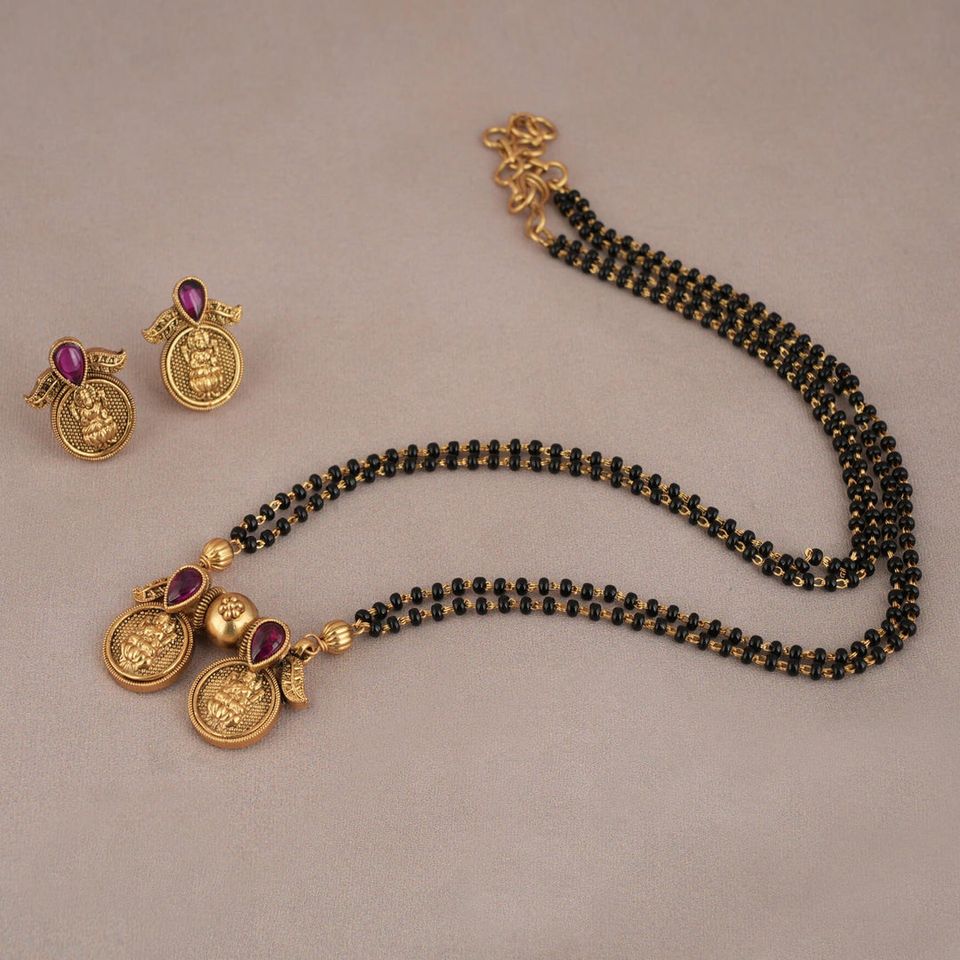 Antique Gold Jewelry Modern Twist Promo