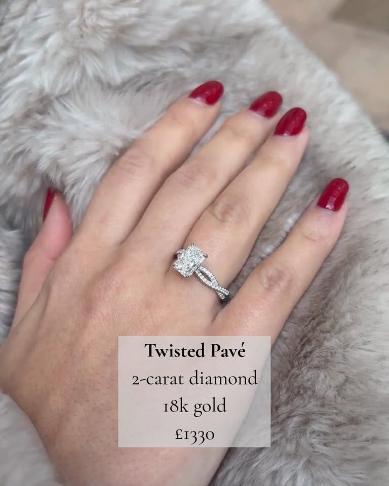 Lab Diamond Engagement Ring Promo