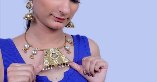 Elegant Jewelry Showcase