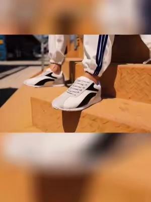 Sneakers Fashion Promo