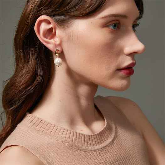 Elegant Jewelry Promotion