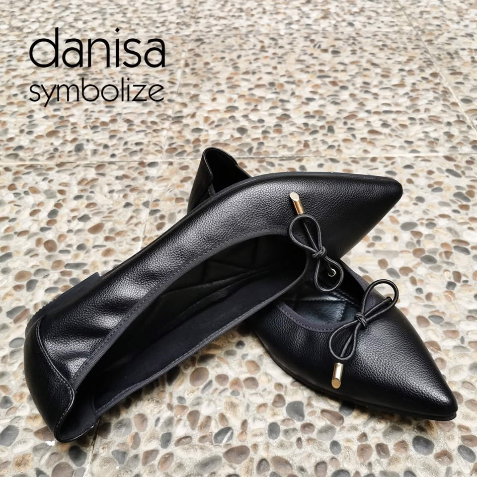 Danisa Black Flats Fashion Promo