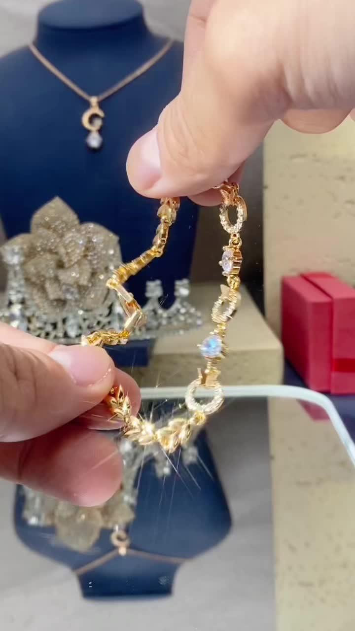 Elegant Gold Bracelet Jewelry Promo