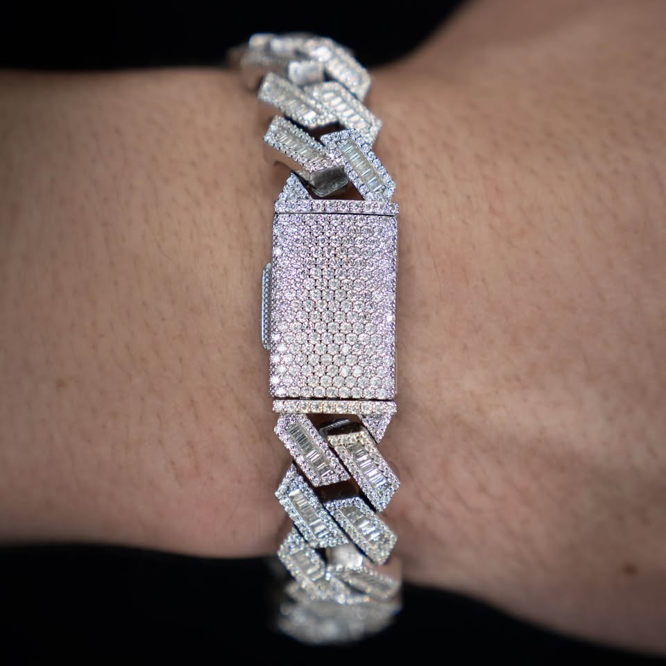 Moissanite Jewelry Collection Promo