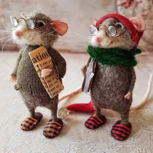 Handmade Felt Mouse Figurines Gift